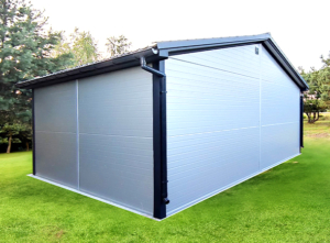 7x5m DELUX insulated mobile garage with gable roof, sectional door, door, 2 windows, 2 ventilation grilles, cornices, guttering, plywood roof covering, galvanized frame