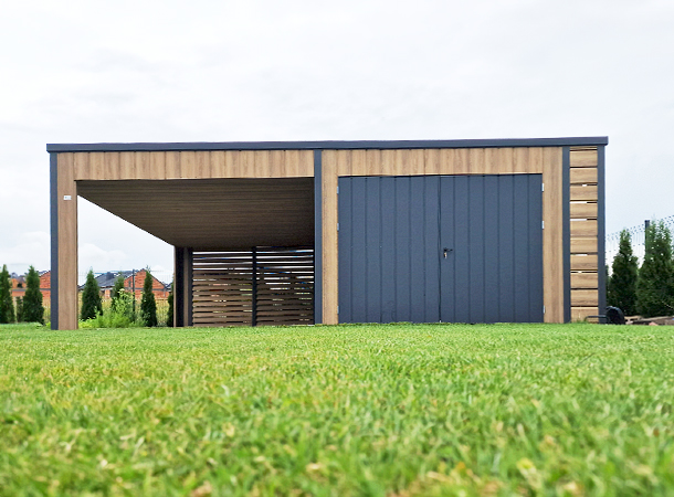 PULION DELUX minőségi lemezelt kocsibeálló CALGARY 7,35x5,55m-es DELUX mobilgarázs+kocsibeálló, hátra lejtő tetővel, kocsibeállóval, kétszárnyú kapuval, szegélyekkel, ereszcsatornával, függőleges lemezeléssel, horganyzott vázszerkezettel